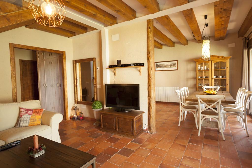 Casas De La Fuente Pensionat Brieva Exteriör bild