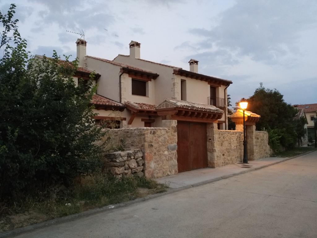 Casas De La Fuente Pensionat Brieva Exteriör bild
