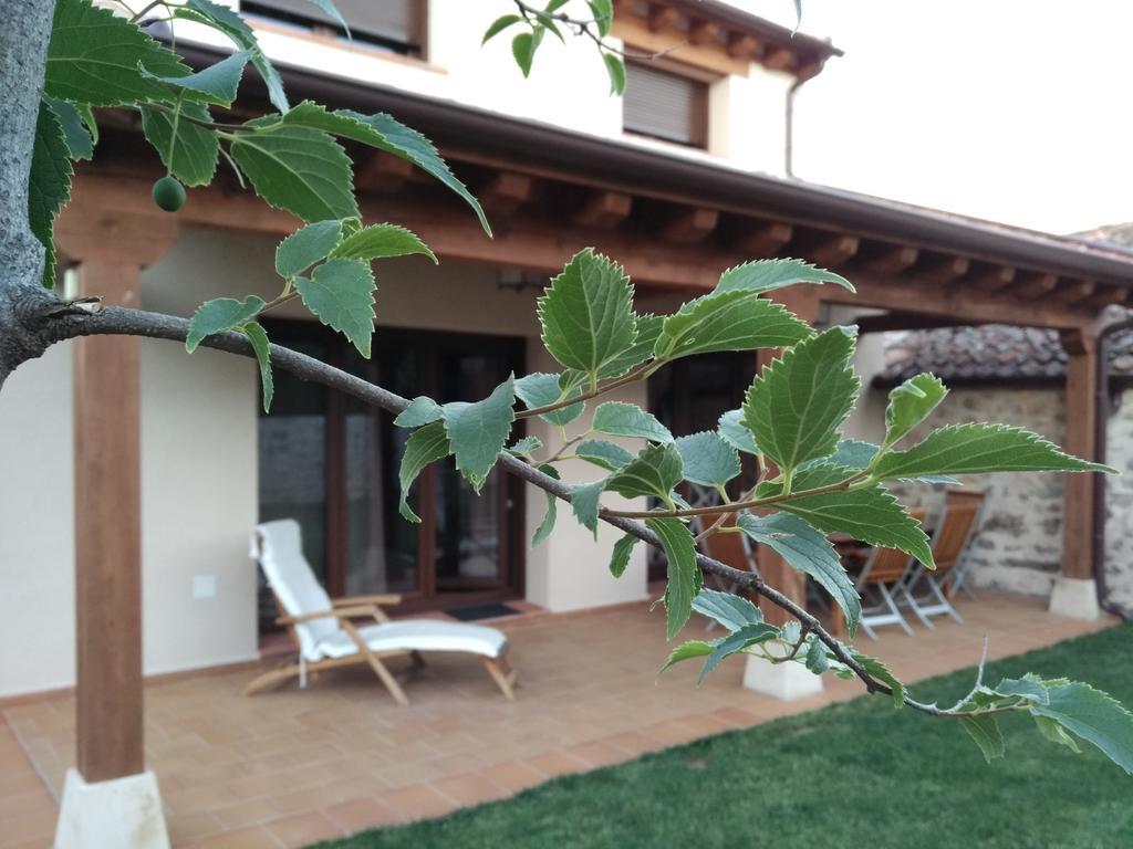 Casas De La Fuente Pensionat Brieva Exteriör bild