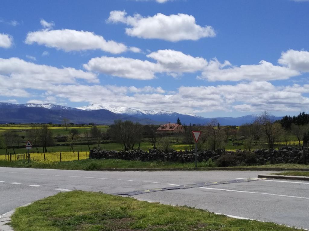 Casas De La Fuente Pensionat Brieva Exteriör bild