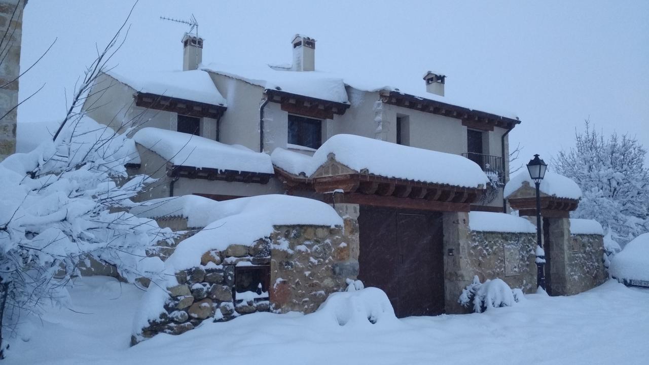 Casas De La Fuente Pensionat Brieva Exteriör bild