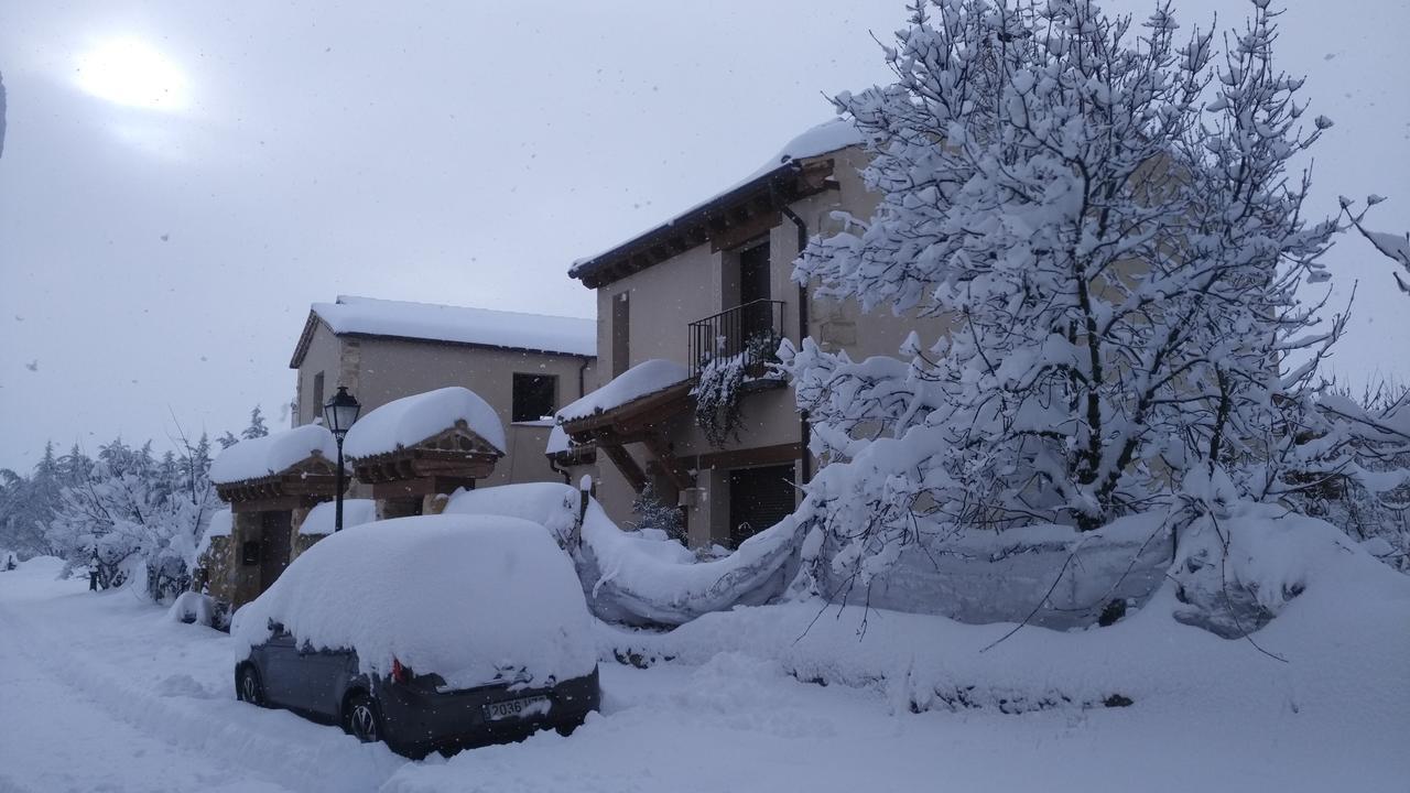 Casas De La Fuente Pensionat Brieva Exteriör bild